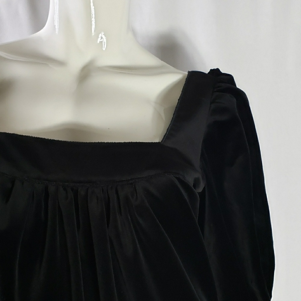 Women's Dolce Gabbana Black Velvet Dress 🖤 - Picture 5 of 8